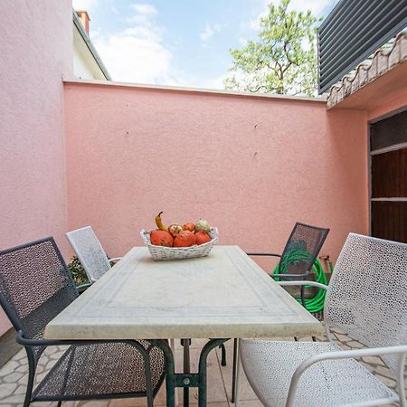 Two-Bedroom Apartment In Crikvenica Xcvii Extérieur photo