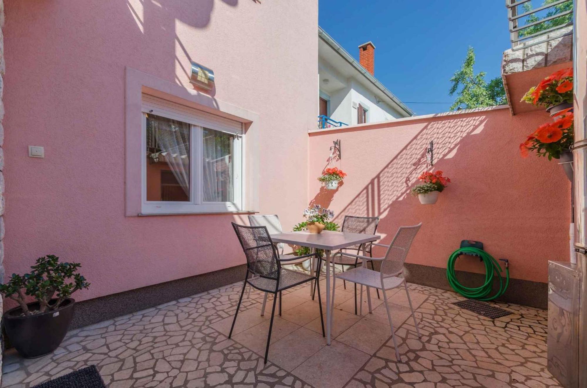 Two-Bedroom Apartment In Crikvenica Xcvii Extérieur photo